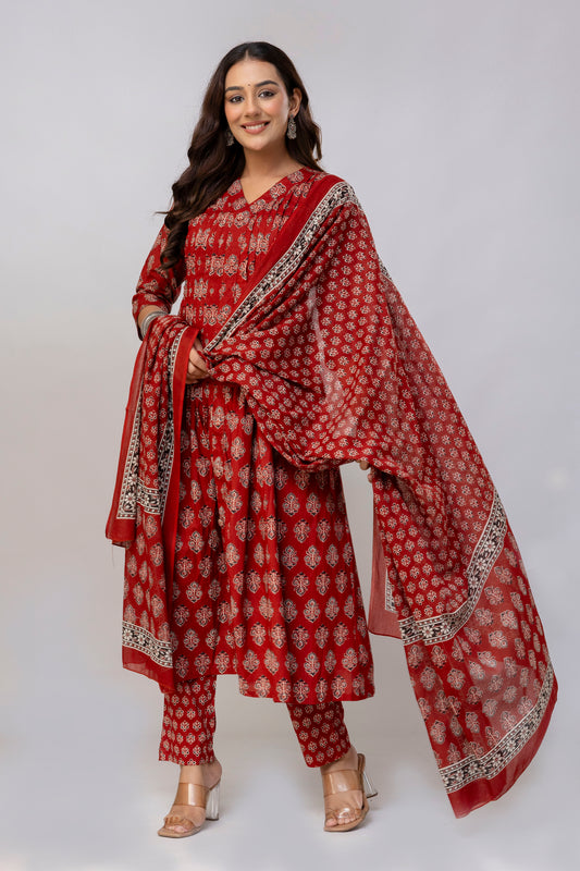 Red Kurti Set
