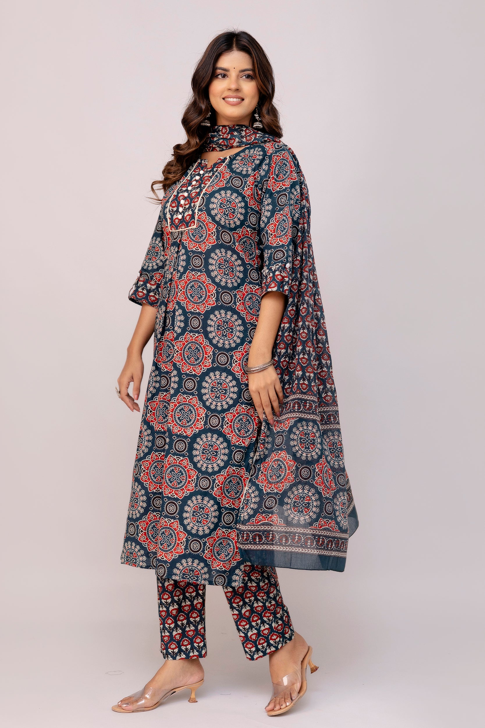 Navy coloue suit for girl