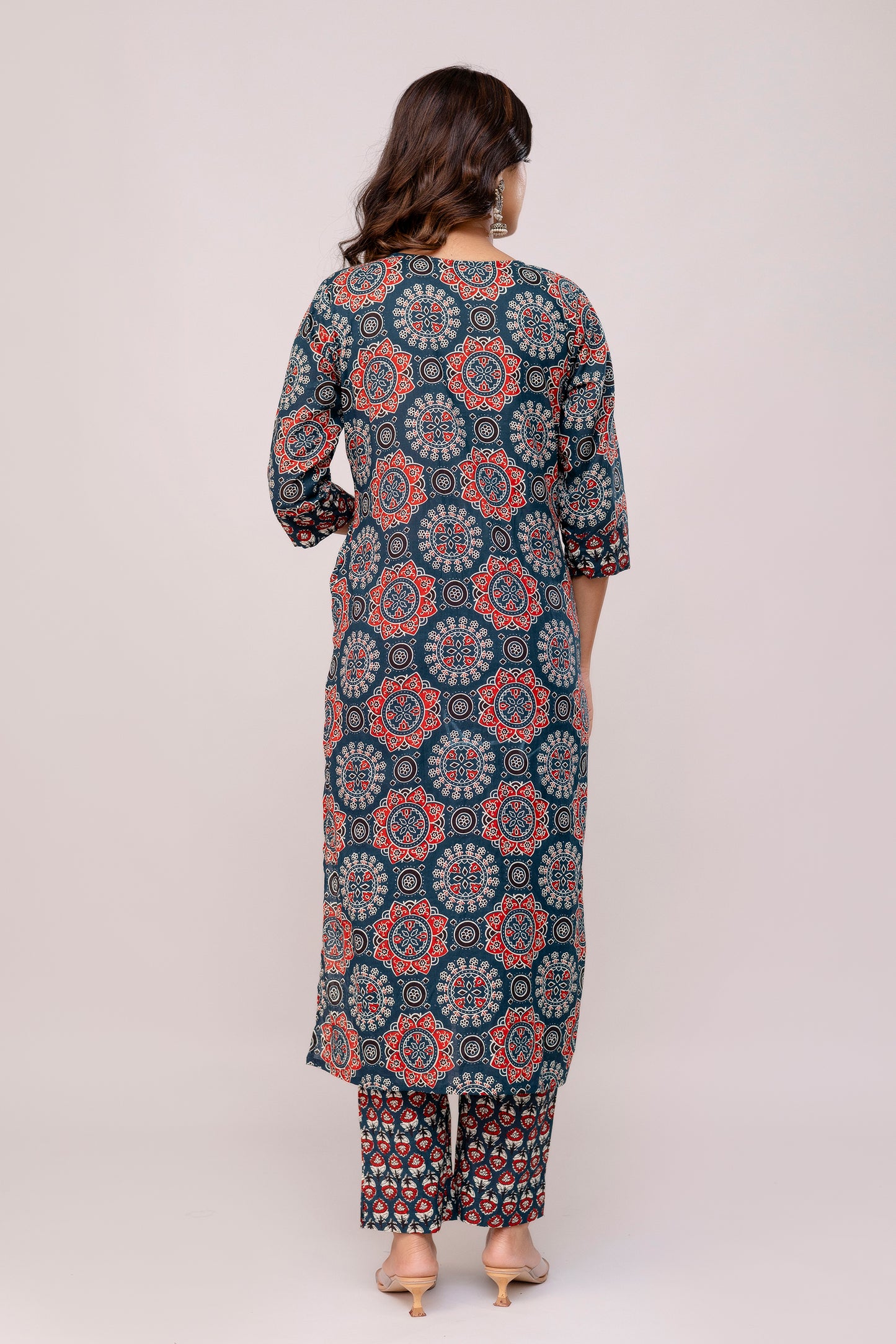 Navy coloue suit for girl