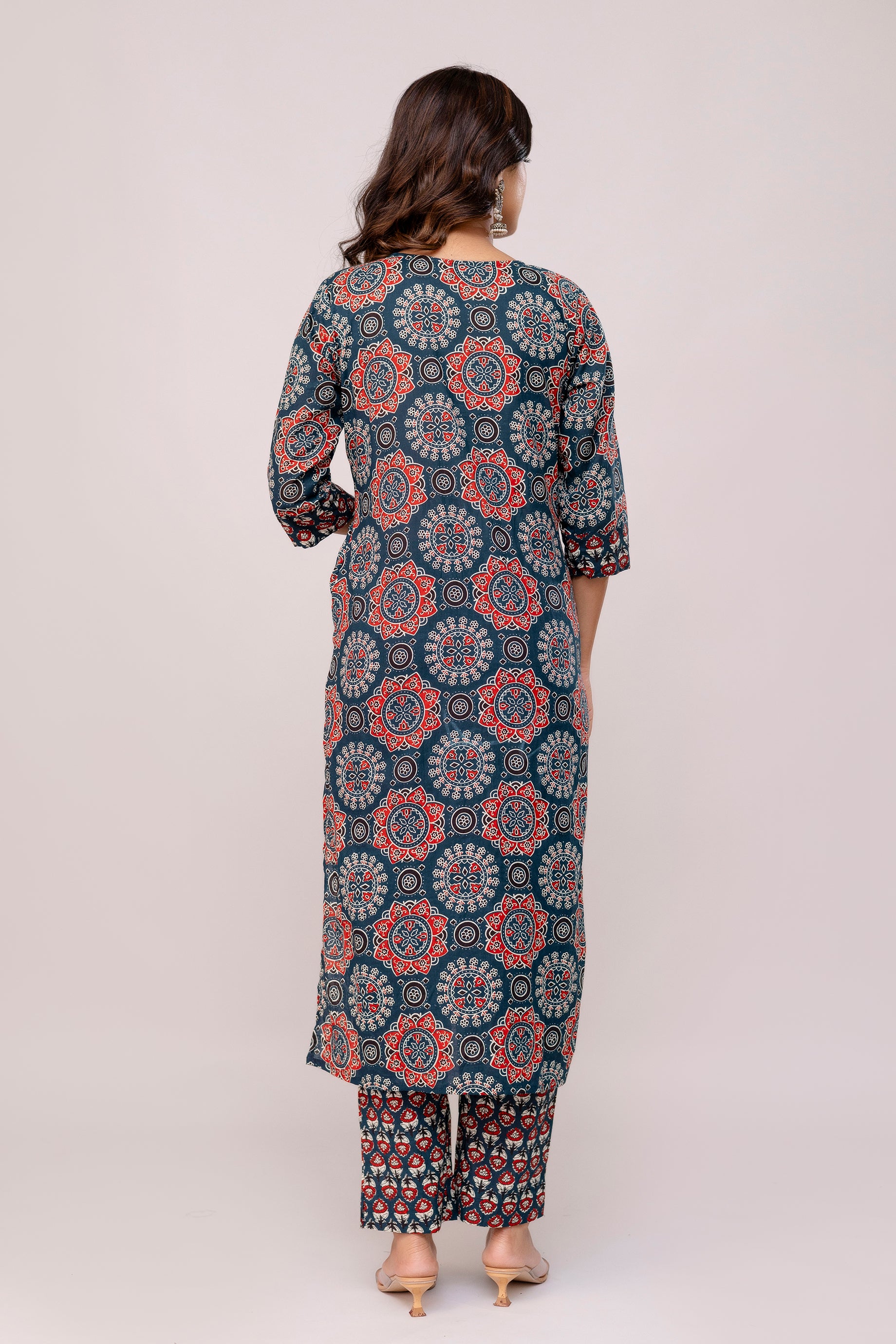 Navy coloue suit for girl