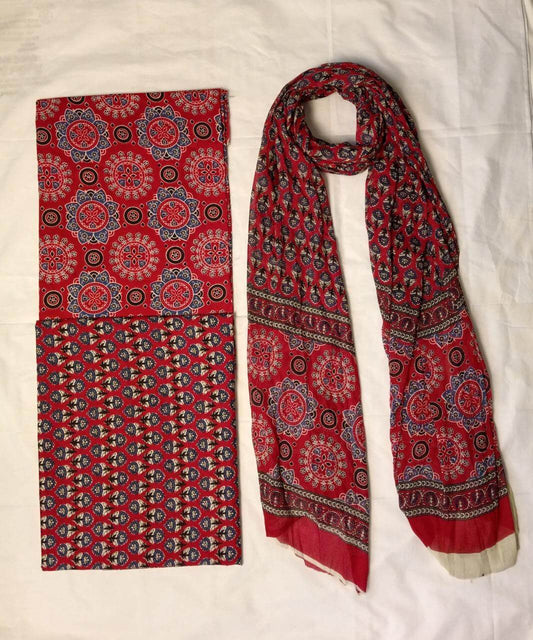 Taj Cotton Top And Bottom With Mulmul Cotton Dupatta (2.50 Meter).